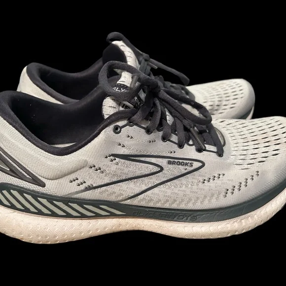 Brooks Sneakers women’s size9 GUC - Picture 5 of 8